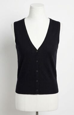 NEW SANCTUARY knitted button front top in black